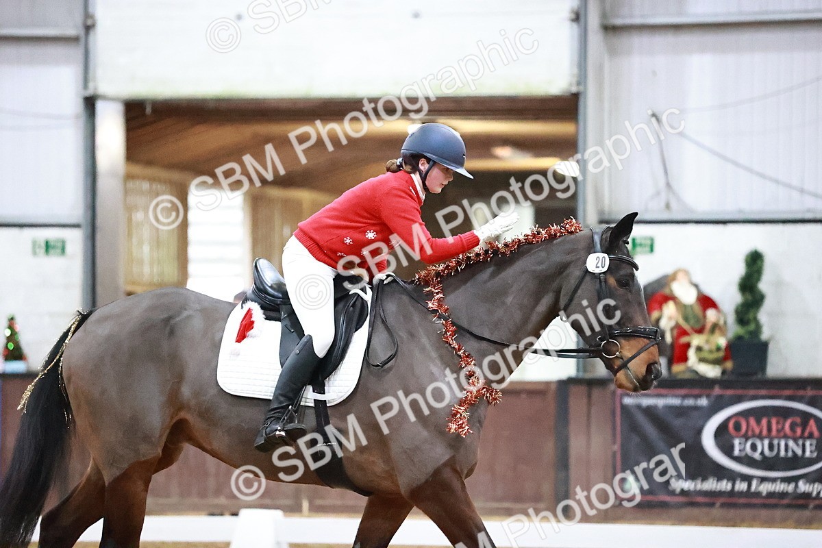SBM_001823 - Class 9 - Novice 4
