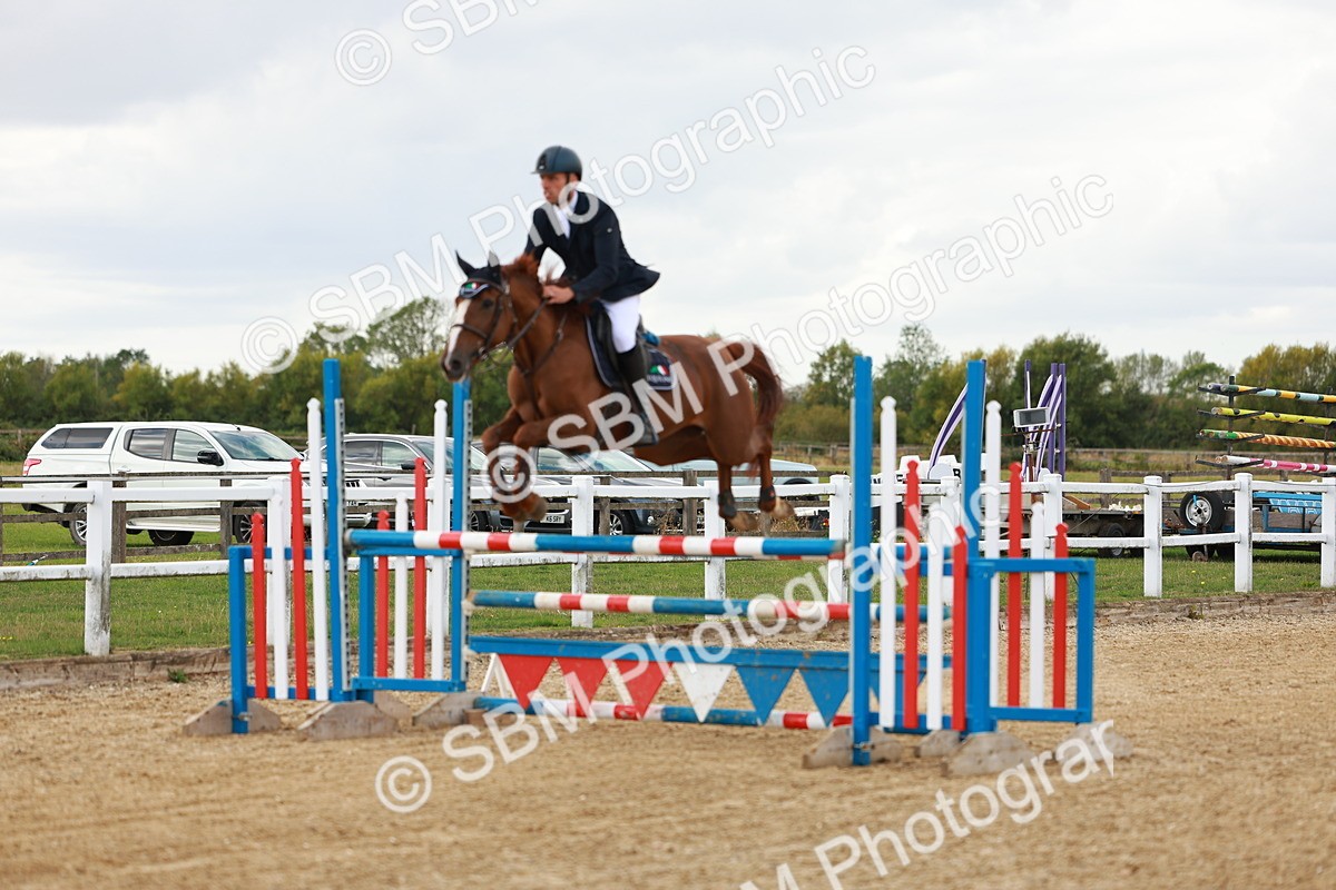 SBM_001303 - Class 4 - Senior Newcomers - 1.10m