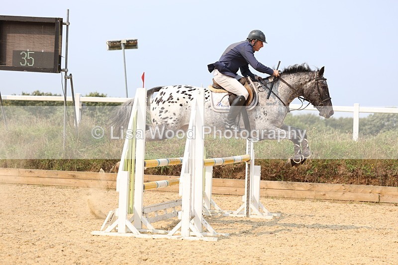 3E7A1675 - Class 4: Senior British Novice/90cm open