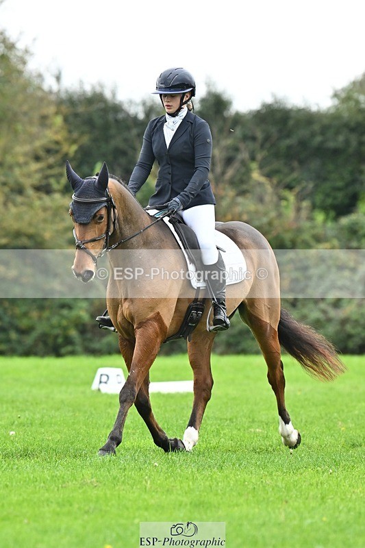 241024-133732-04164 - 328-Zara.Head-FOURFIELDS.LOVEHEART