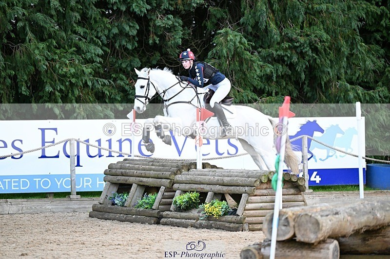 241117-154054-04859 - Cls 4 100-105cm