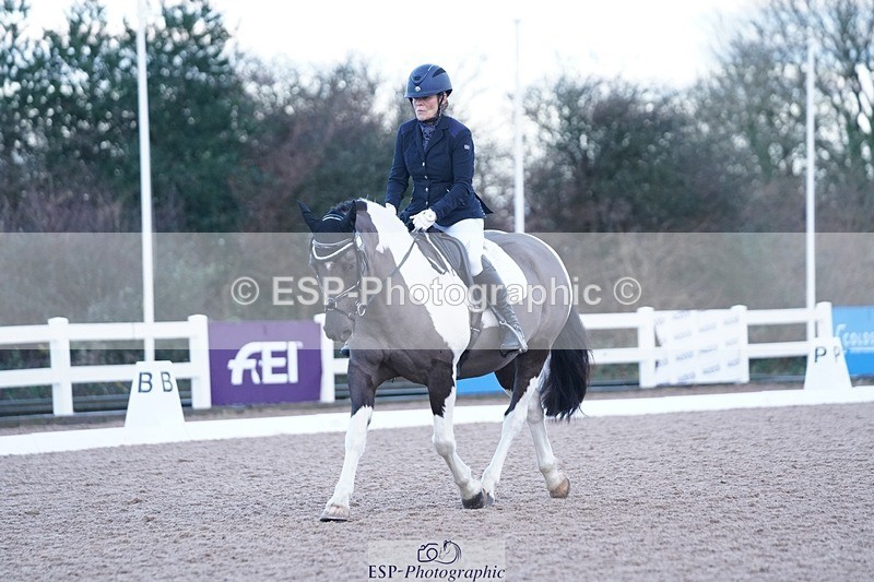 241214-095324-00086 - 122-Lisa.Counsell-Paris.Party.Girl