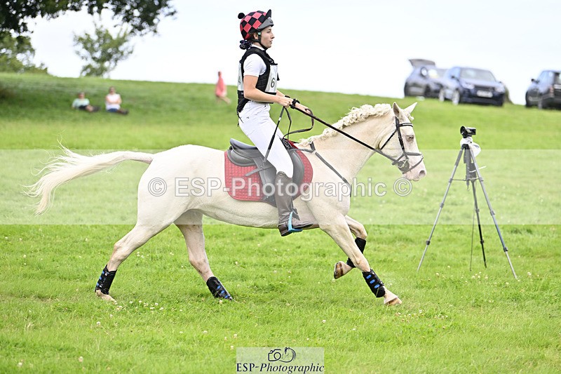 240804-162746-17972 - 614-Jessica_Lee-TULLY_FLOWER