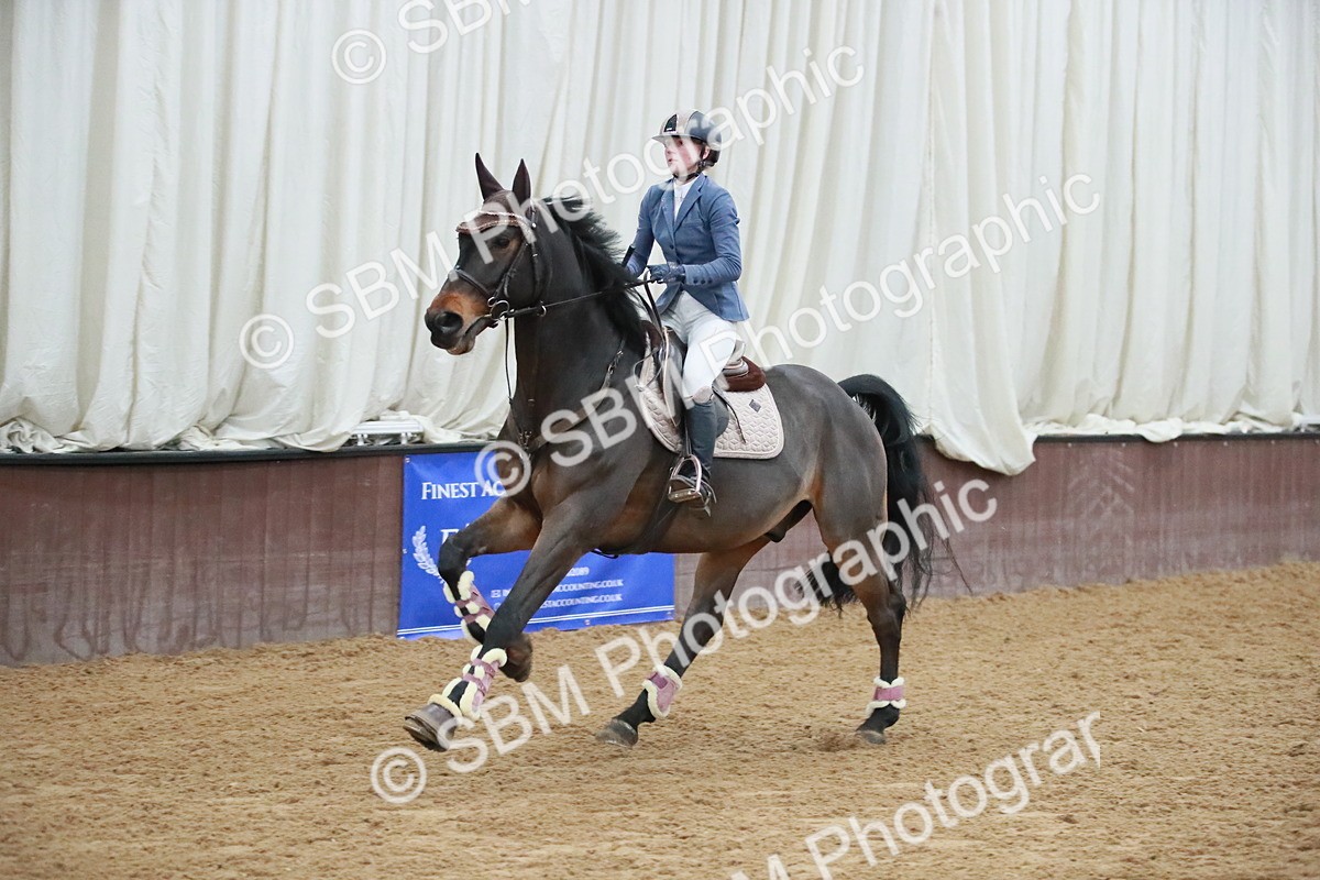 SBM_001249 - Class 4 - Senior Newcomers - 1.10m Open
