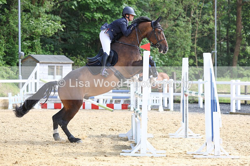 3E7A1213 - Class 14: Senior 1.15m Open