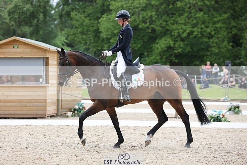 240524-114500-08437 - 271-WILD_ATLANTIC_WAY-Susie_Berry