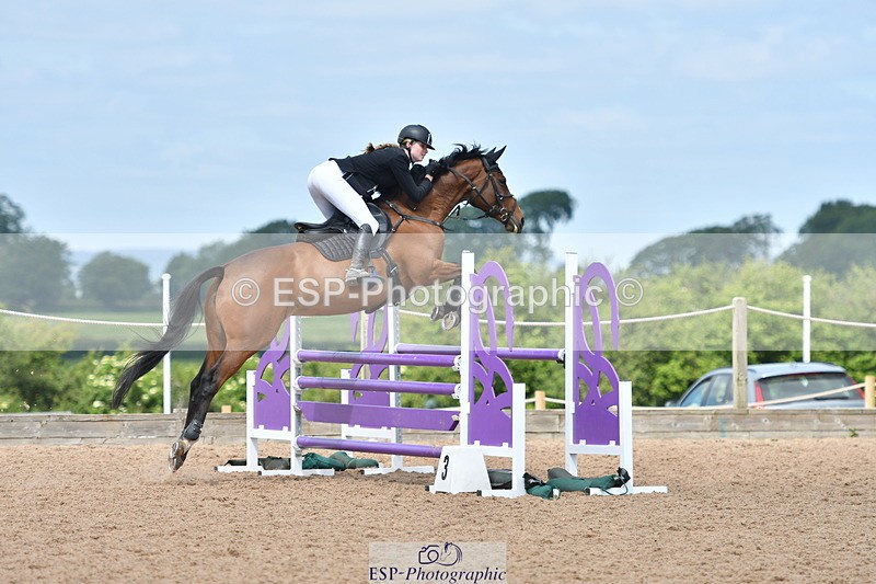 240609A-113847-04658 - Cls 17 Snr 1.05m Open