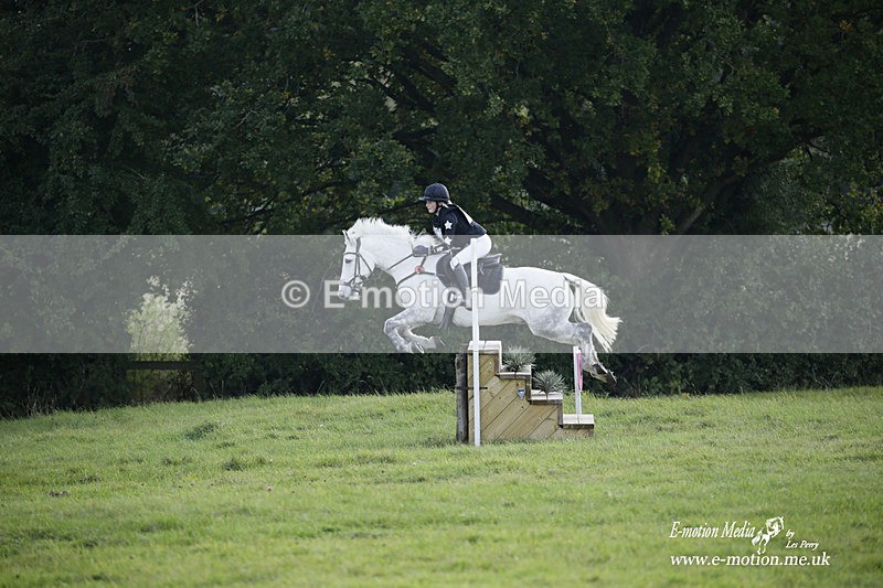  WWHT 171021 3906 - Open (1.00m)  17/10/21