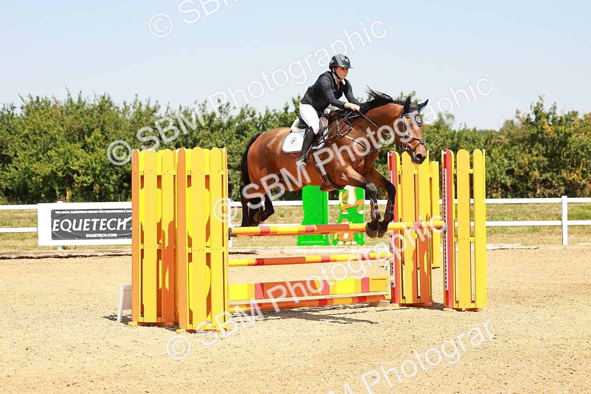 SBM_001649 - Class 4 - Senior Newcomers - 1.10m