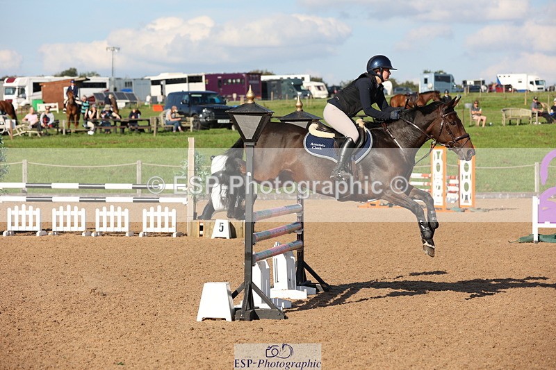 230915A-162139-03133 - Cls 6 Snr 1.05m Derby