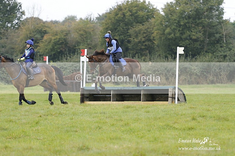  WWHT 171021 2026 - Novice Pairs (0.80m)  17/10/21