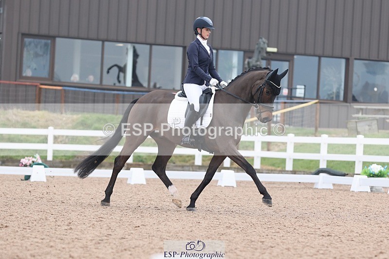 250216-095104-04944 - 229-Tara.Faulds-Platinum.SNW