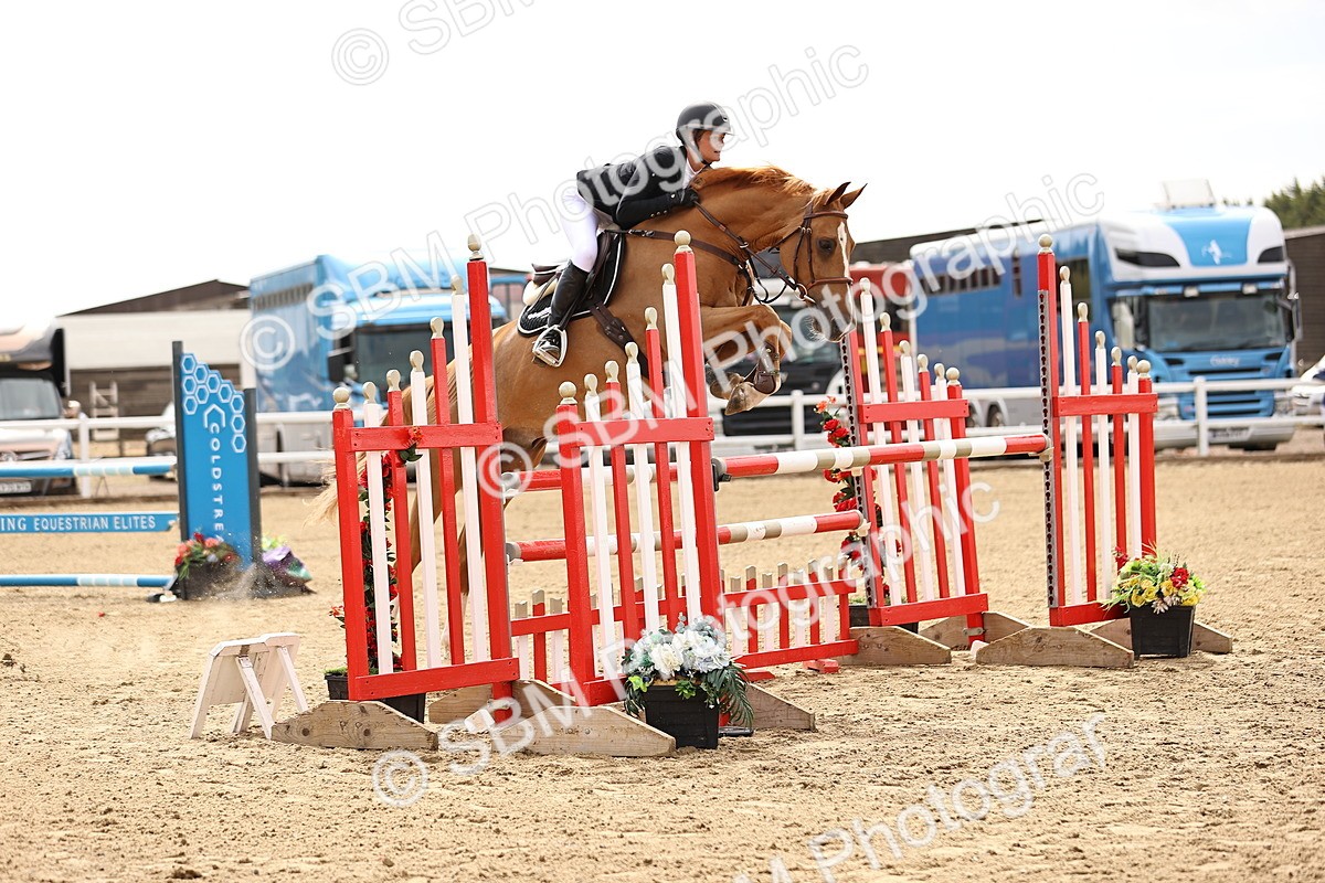 SBM_009531 - Class 8 - Senior Newcomers - 1.10  Open