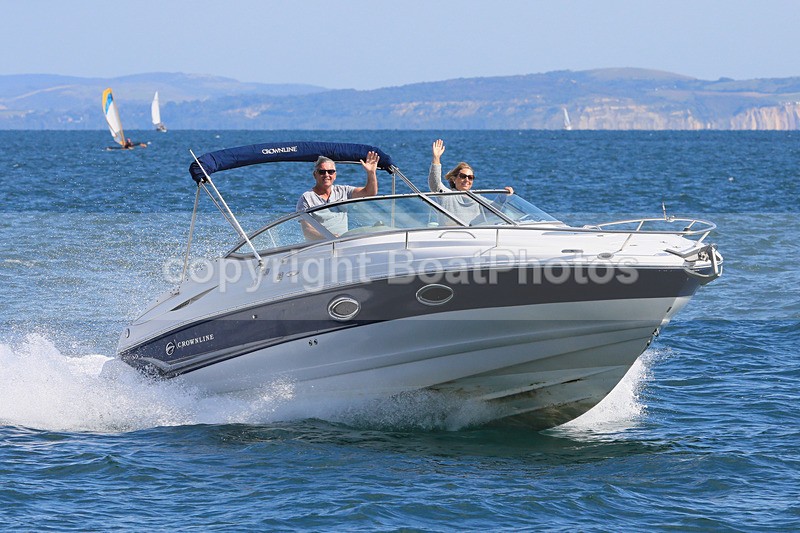 170902 SEINNA - CROWNLINE 1Y3A0063 - Motorboats - Open