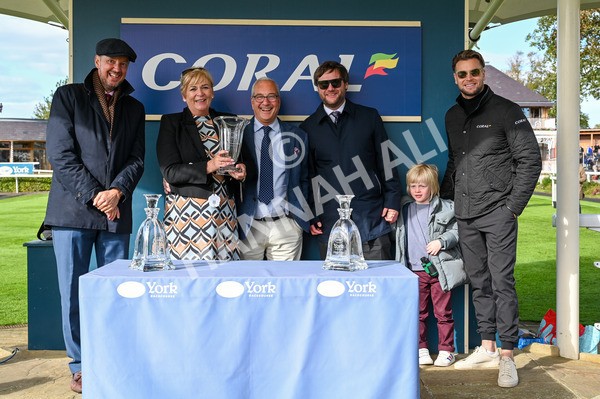 141023-Race 1-Purosangue-8745 - Race 1 1.15pm Coral Rockingham Stakes