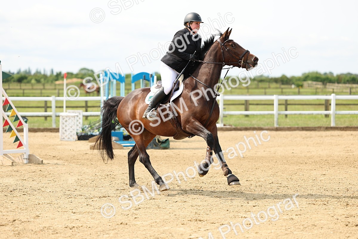 SBM_004421 - Class 16 - Senior British Novice - 90cm