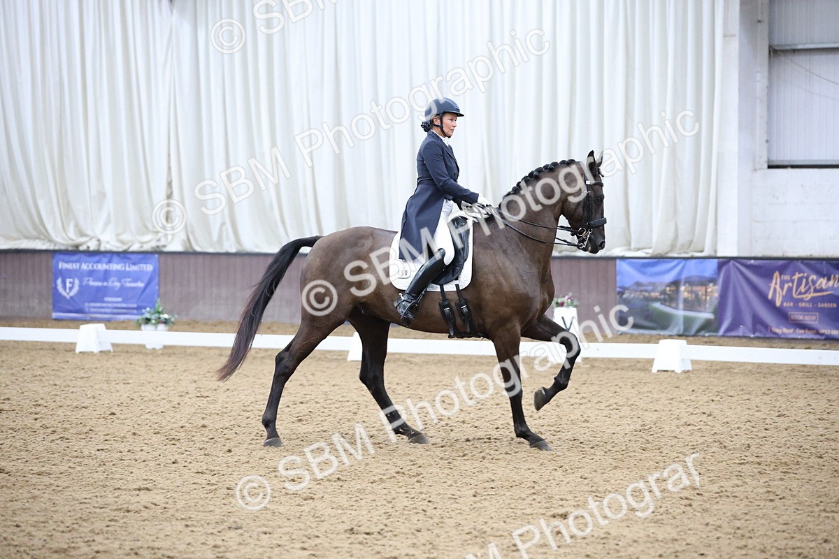 SBM_004714 - Class 9 - FEI Inter 1 Gold - 16.59-17.47