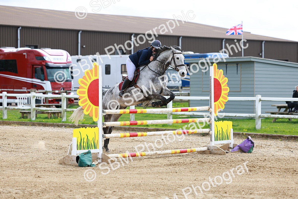 SBM_002423 - Class 10 - Senior Newcomers - 1.10m
