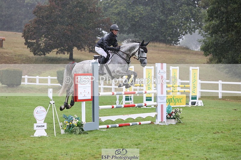 250830A-134044-06753 - Cls 16 Snr Newcomers and 1.10m Open