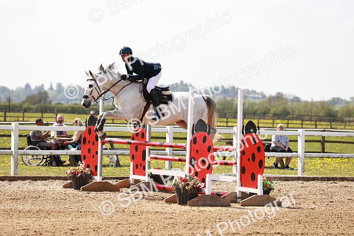  - Class 24 - Senior Newcomers - 1.10m