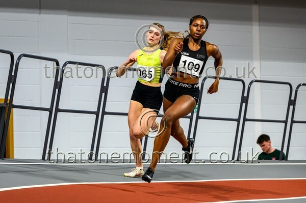 StudInd-914961 - Track Female Set One