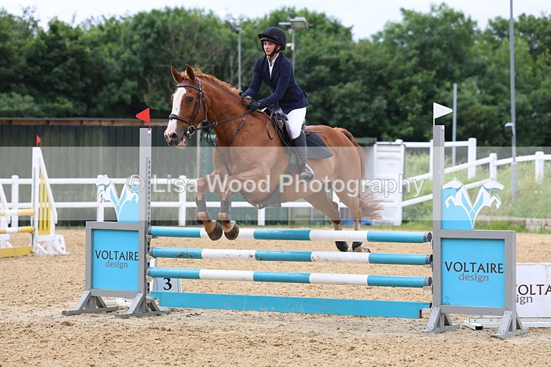 3E7A6443 - Class 4: Senior British Novice/90cm open