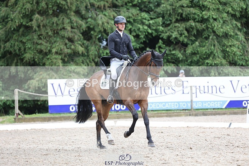 240523-181019-06334 - 320-CARPO_VIVENDI-Jack_Pinkney