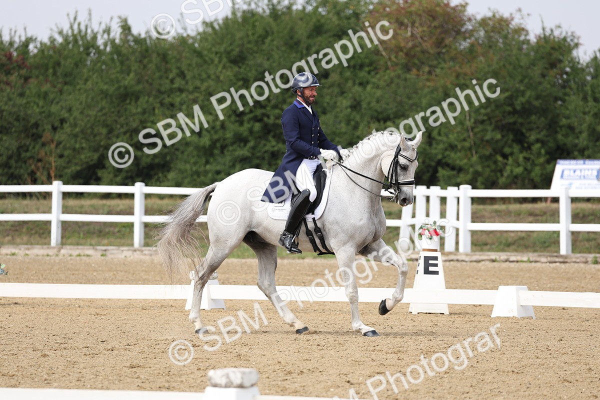 SBM_007350 - Class 9 - FEI INT I - 13.37-14.33