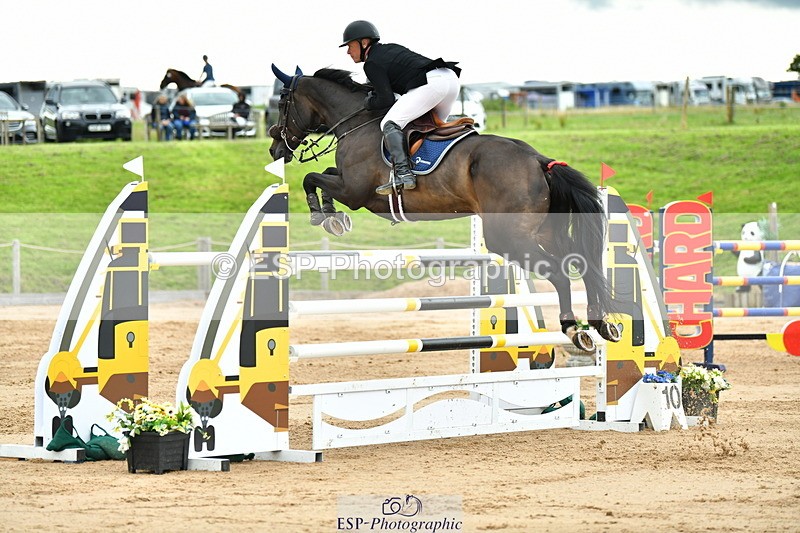 230720A-160118-04134 - Cls 9, 2 Star Big 1.40m Start to break