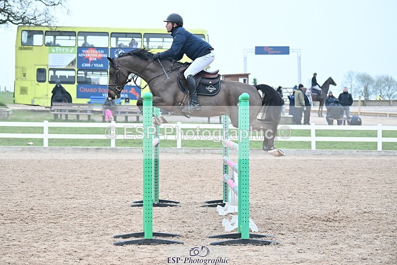 240113A-140655-02255 - Cls 13 Foxhunter and 1.20m Open