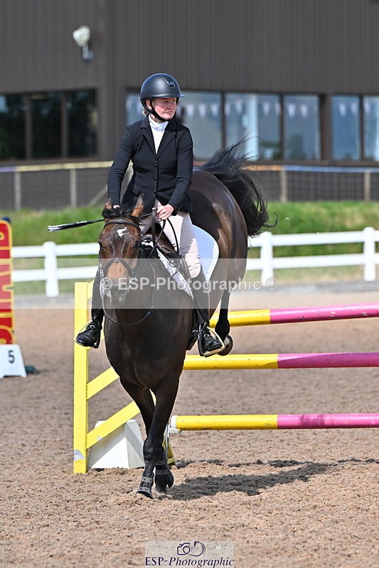 240619A-155113-01011 - Cls 5 Snr Foxhunter and 1.20m Open