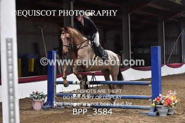 BPP_3584 - SUN CLASS 19 SENIOR  0.85m Amateur Championship Qualifier