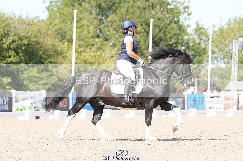 250817-135901-10549 - 169-Amber.HeywoodWalena.Rockocoko