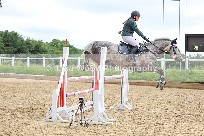 3E7A4229 - Class 7: Senior Newcomers/1.10m open