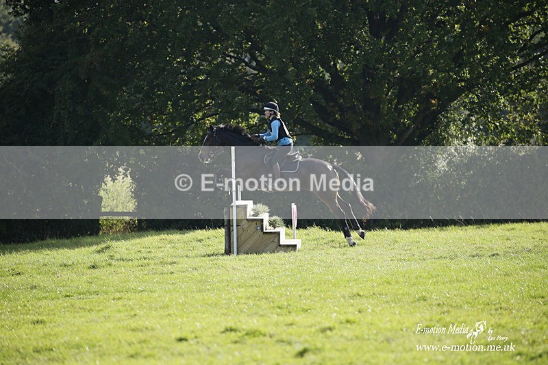  WWHT 171021 3853 - Open (1.00m)  17/10/21