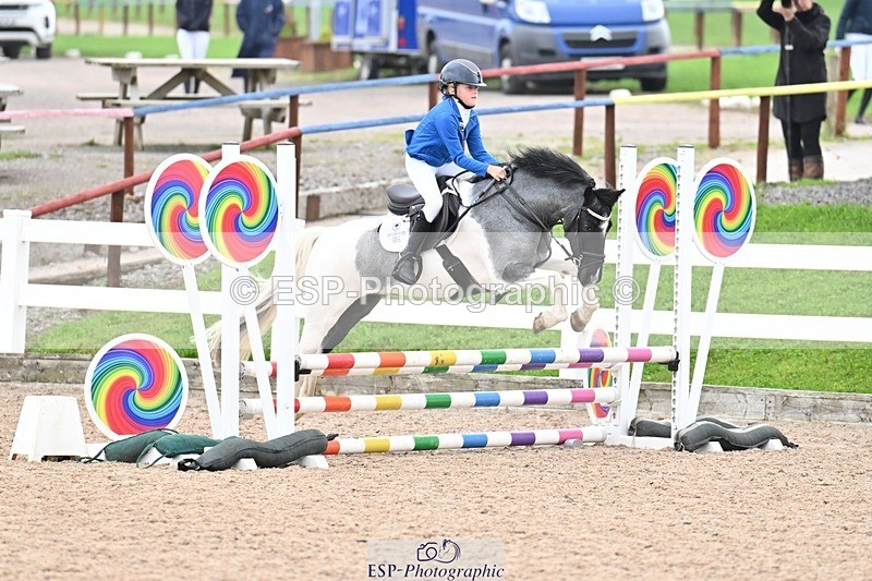 250920-102357-00212 - Cls 20+21 Club and Schools 60cm