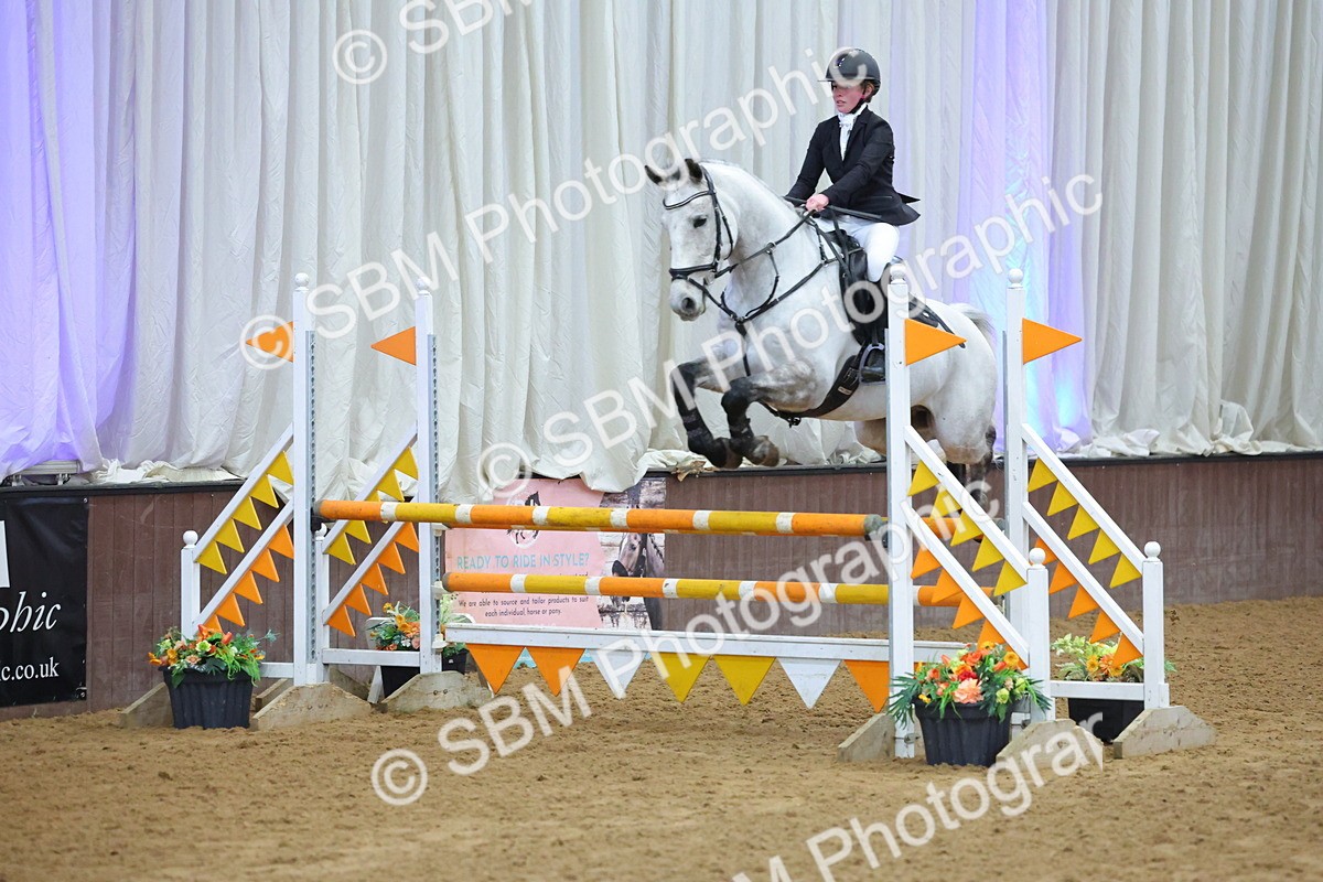 SBM_010092 - Class 21 - Nupafeed Supplements Senior Discovery/ 1m Open - First Round (1.00m)