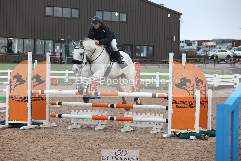 231112A-094432-03050 - Cls 17 Blue Chip Novice Winter Qualifier