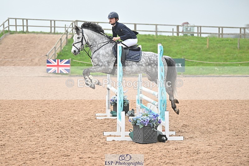 240505A-110302-04730 - Cls 3  Pony Discovery & 90cm Open