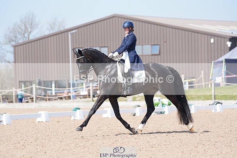 250404-132832-06181 - 003-Abbie.Newbury-Seagry.Firstamour