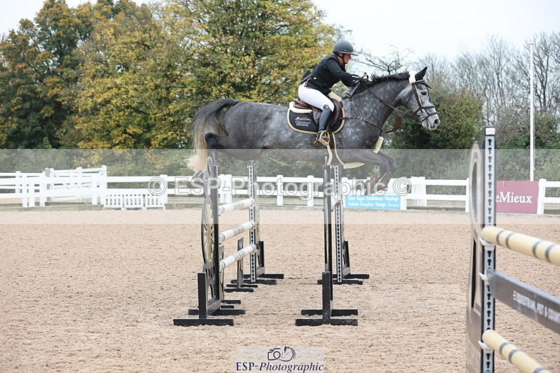 241101A-112827-01383 - FRI Cls 5 Newcomers and 1.10m Open