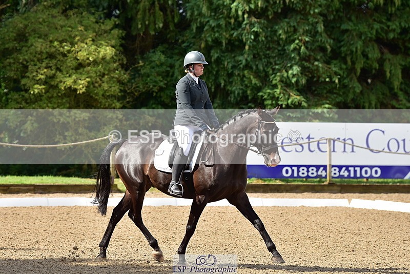 250719A-100236-03487 - 019-Bryony.Lovell-Williams-Broadtown.Man.In.The.Mirror