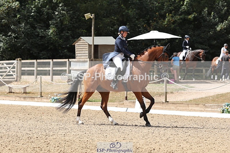 250809A-114044-02828 - 071-Abbie.NewburySeagry.Viceroy