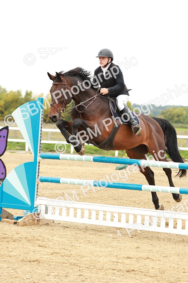 1I0A7703 - Class 4 - Senior Newcomers 1.10m