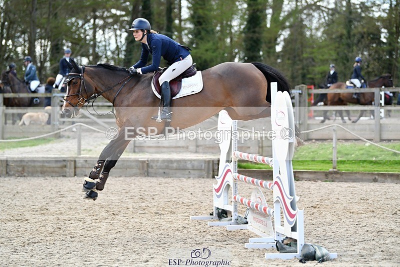 240324-123352-02590 - Cls 9 Snr 1.05m Open