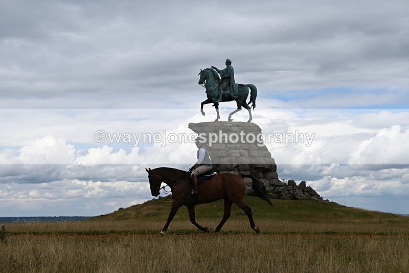 DSC_9405 - Time at Statue 14:33 to 15:10