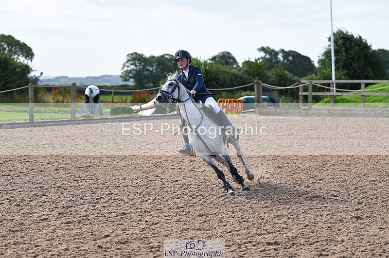 230716A-091536-01874 - Cls 32 Stepping Stones 128cm & 138cm