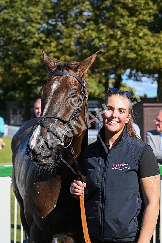 160924-Race 1-Susiesparkle-2576 - Race 1