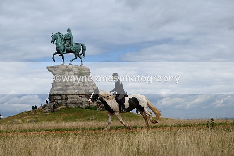 DSC_6913 - Time at Statue 12:45 to 13:15