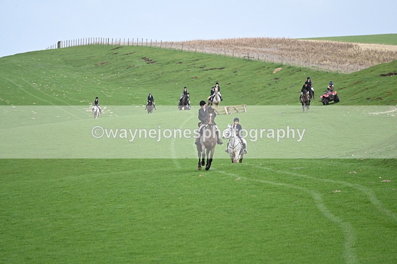 WJ6_9217 - Line Three